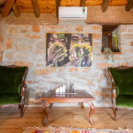 Yediburunlar Lighthouse Boutique And Restaurant Gæstehus 4*