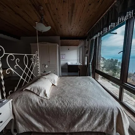 Yediburunlar Lighthouse Boutique And Restaurant 4* Faralya