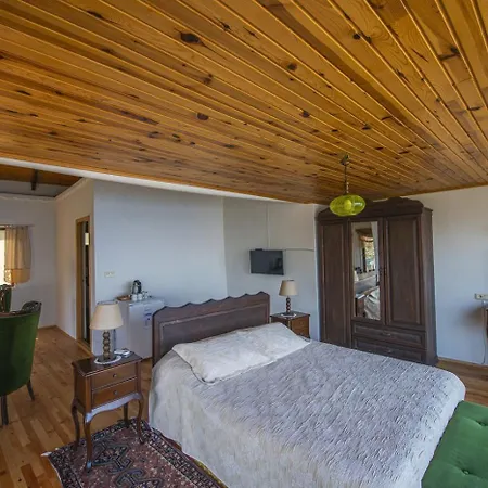Yediburunlar Lighthouse Boutique And Restaurant פאראליה