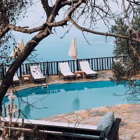 Yediburunlar Lighthouse Boutique And Restaurant